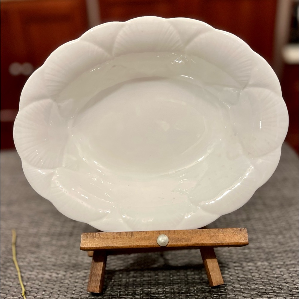 Coalport Bone China bowl, Oceanside Pattern 9” bowl. Coastal, white Shell